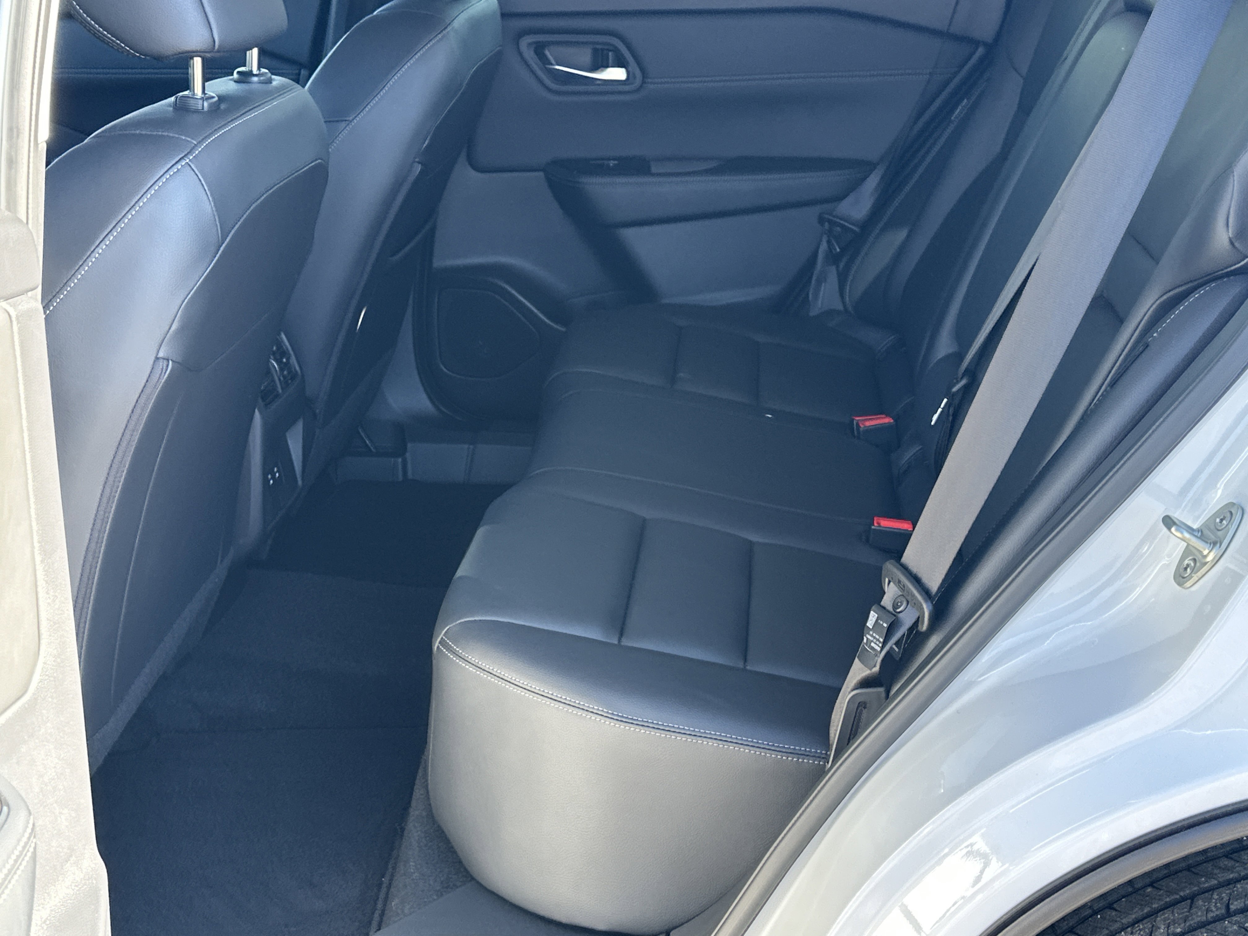 Used 2024 Nissan Rogue SL image 21