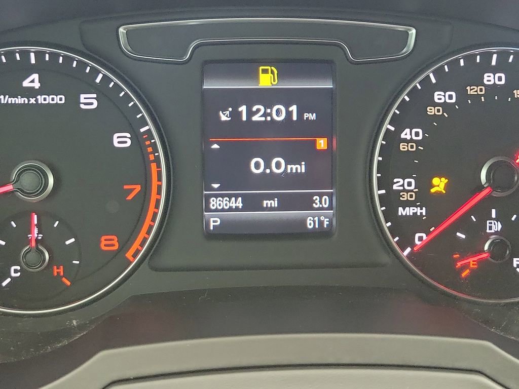 Used 2018 Audi Q3 2.0T Premium Plus w/ Premium Plus Package image 27