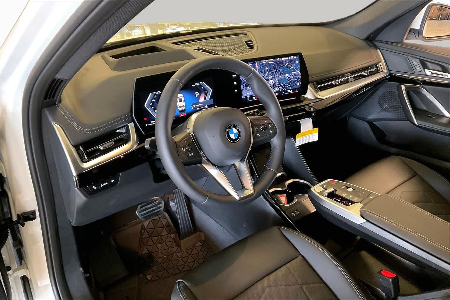 Used 2026 BMW X1 xDrive28i w/ Technology Package AWD/4WD image 8