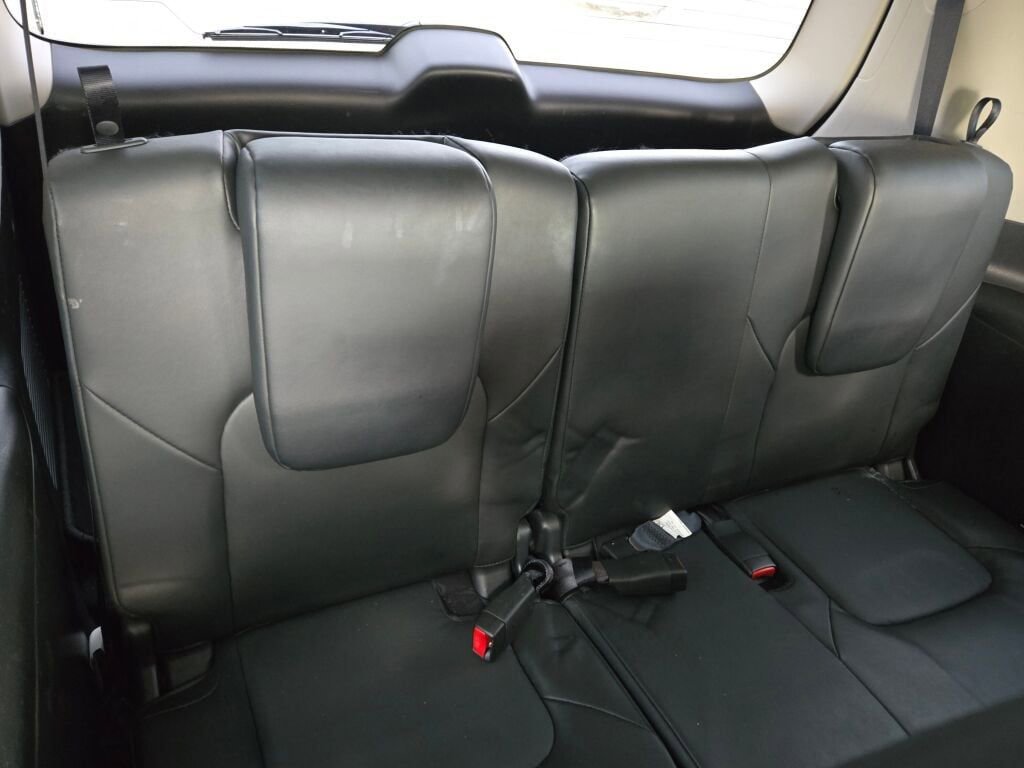 Used 2021 Nissan Armada SV w/ SV Appearance Package AWD/4WD image 12