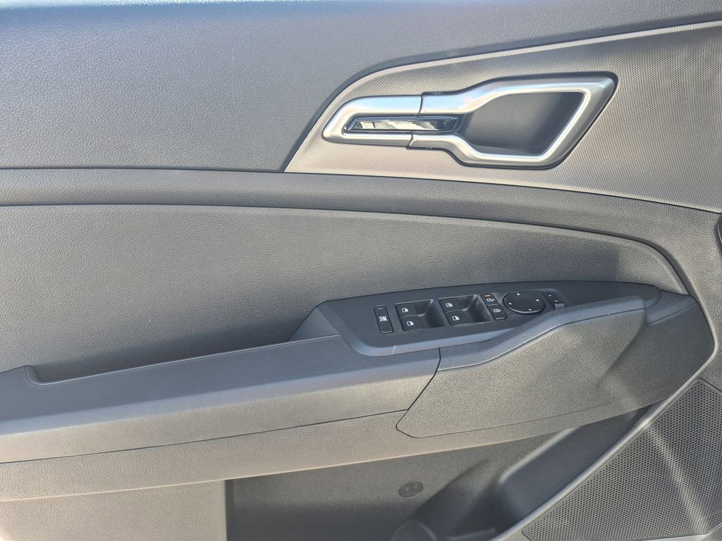 New 2026 Kia Sportage S image 6