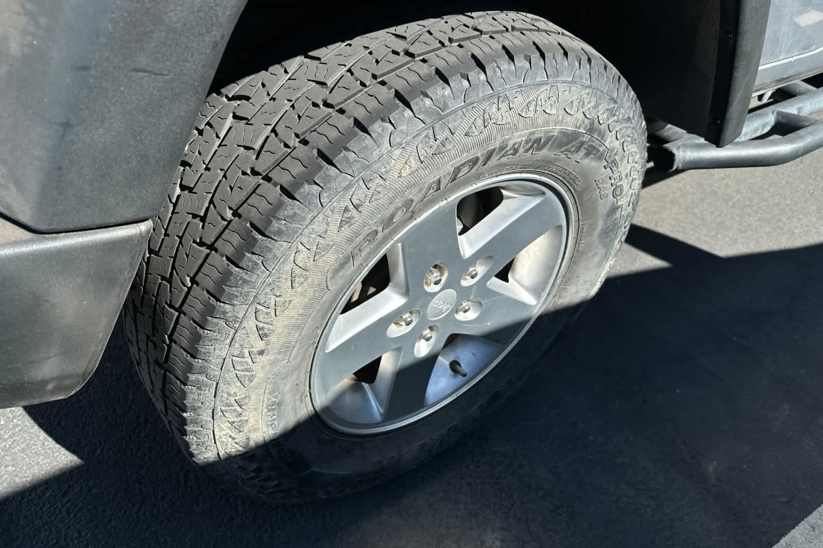 Used 2015 Jeep Wrangler Unlimited Rubicon w/ Connectivity Group AWD/4WD image 14
