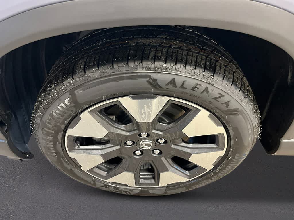 New 2026 Honda Pilot Touring image 11