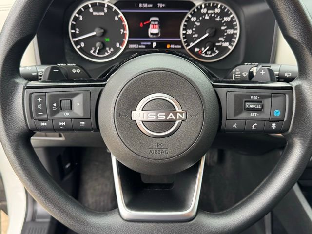 Used 2023 Nissan Rogue SV image 15