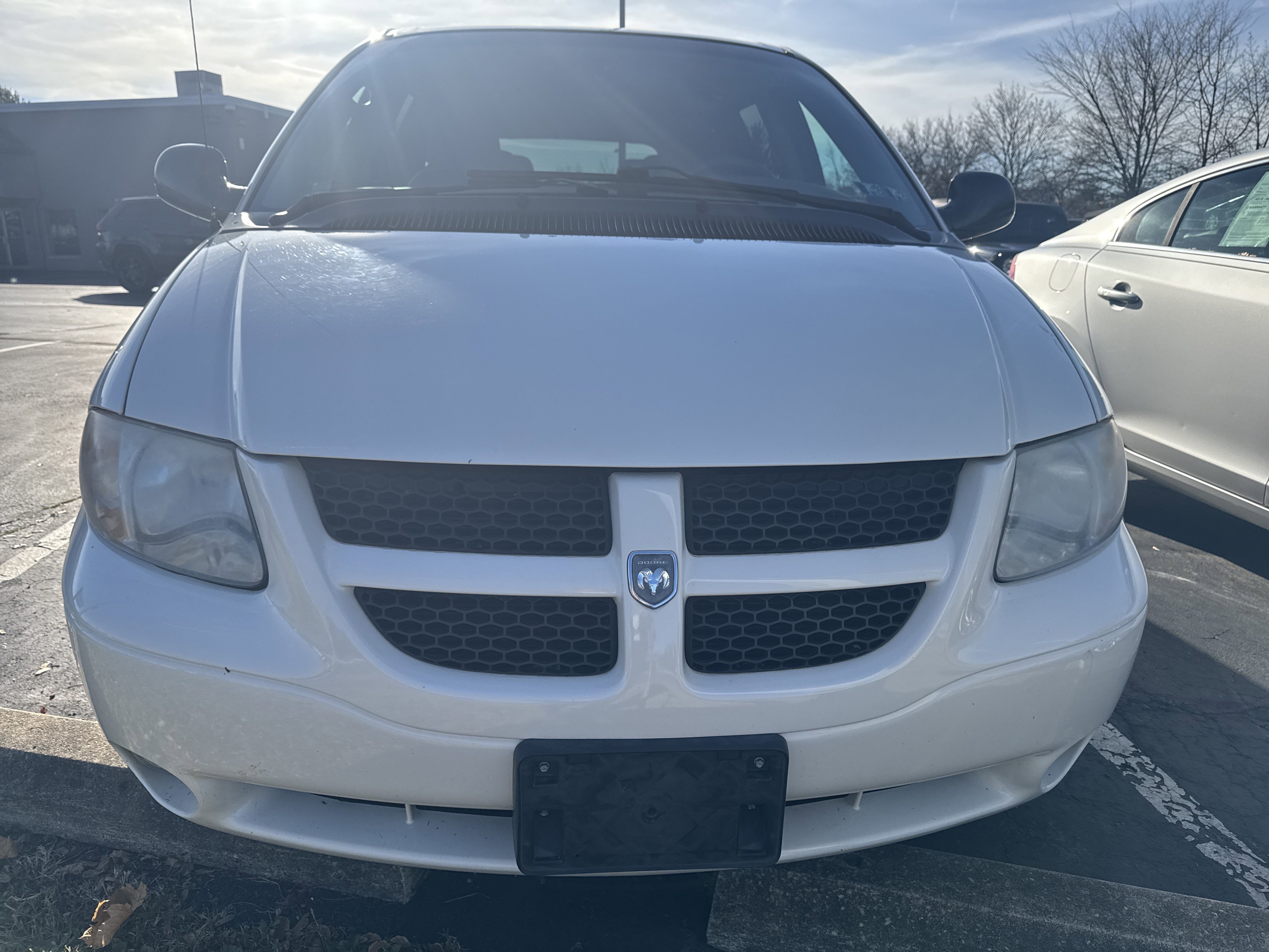 Used 2001 Dodge Grand Caravan ES image 2
