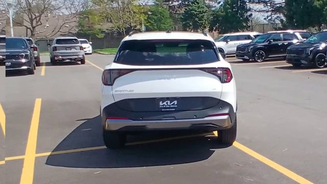 New 2026 Kia Sportage EX AWD/4WD image 9