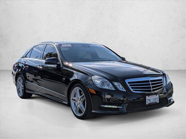 Used 2013 Mercedes-Benz E 550 4MATIC Sedan image 3
