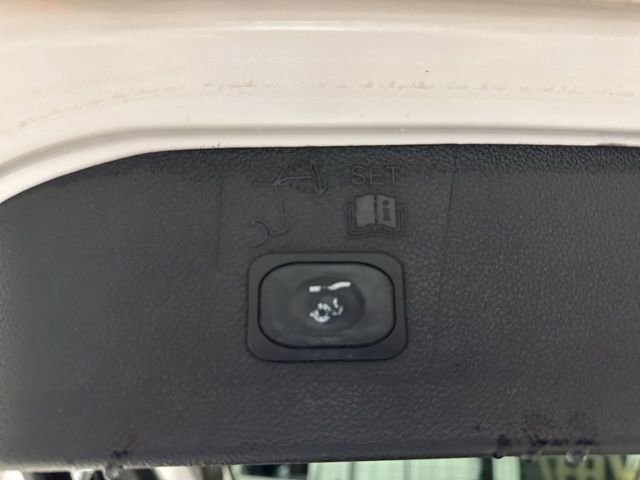 Used 2019 Ford Escape SEL image 20
