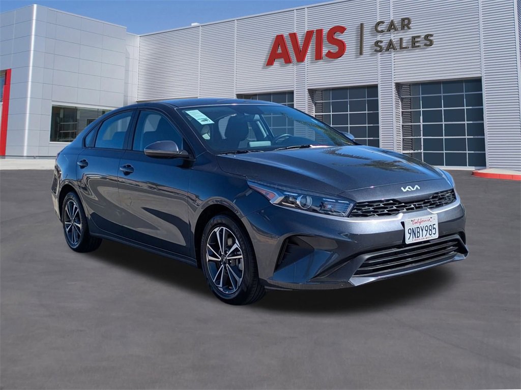 Used 2024 Kia Forte LXS image 3