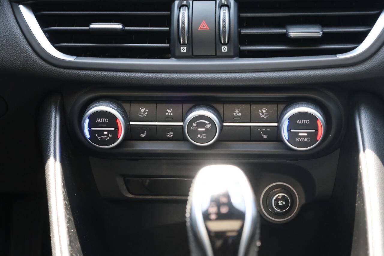 Used 2020 Alfa Romeo Giulia AWD w/ Cold Weather Package image 20