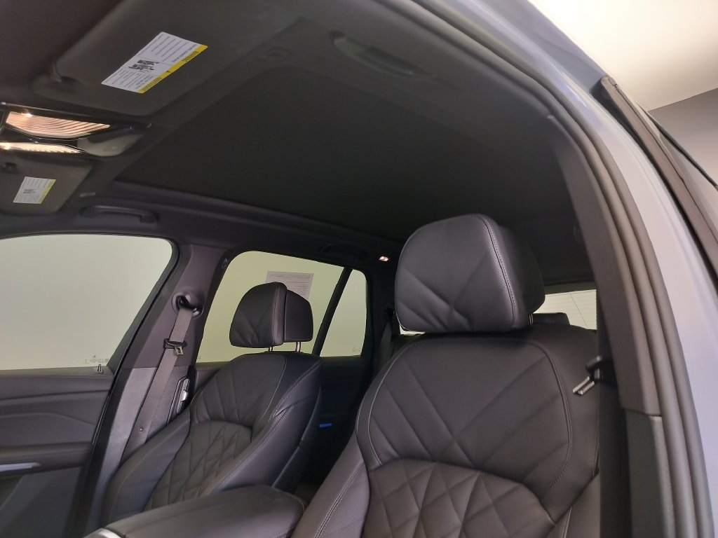 Certified 2026 BMW X5 M60i AWD/4WD image 10