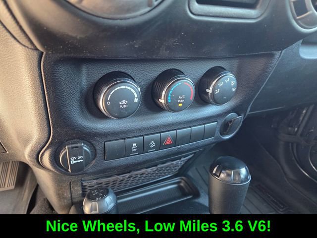 Used 2017 Jeep Wrangler Unlimited Sport AWD/4WD image 23