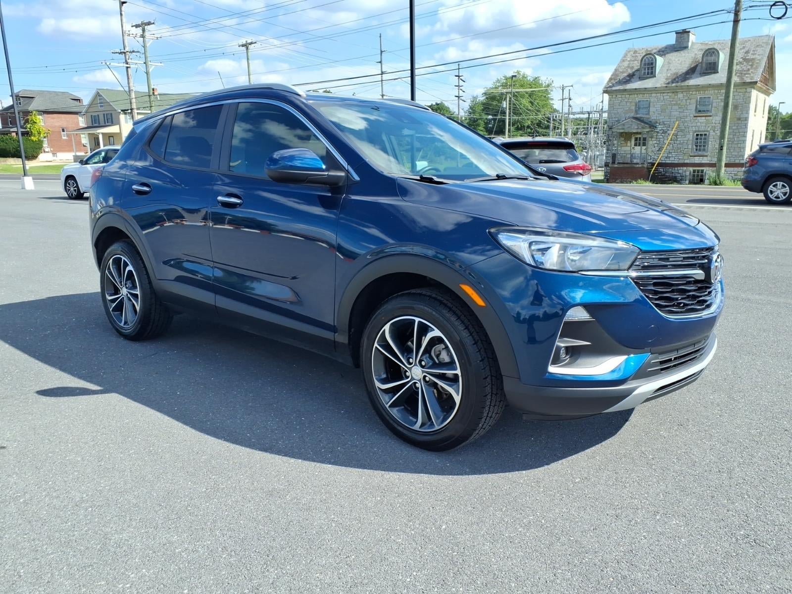 Certified 2020 Buick Encore GX Select AWD/4WD image 2