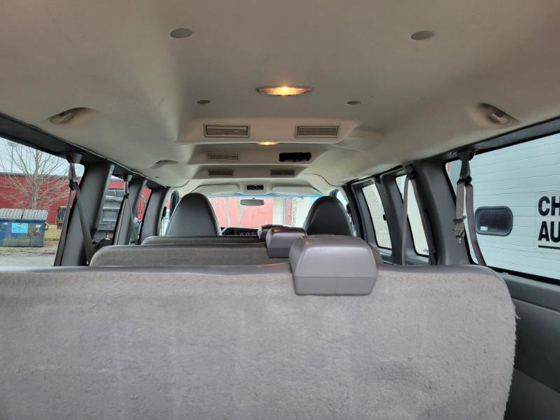 Used 2015 Chevrolet Express 3500 LS RWD image 43