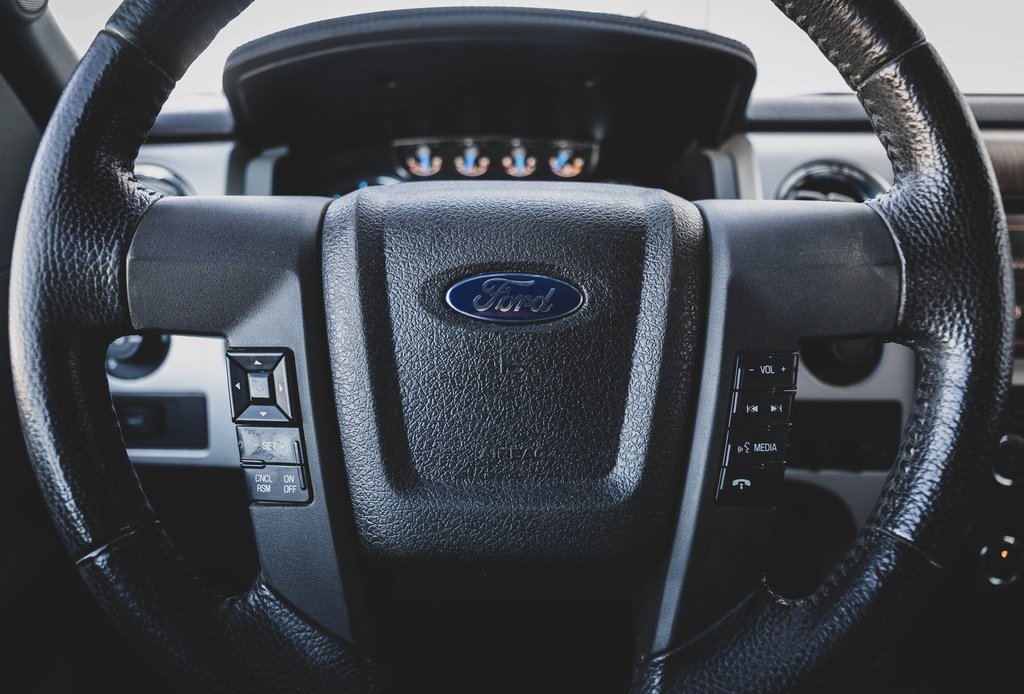 Used 2013 Ford F150 Lariat w/ Lariat Chrome Pkg image 11