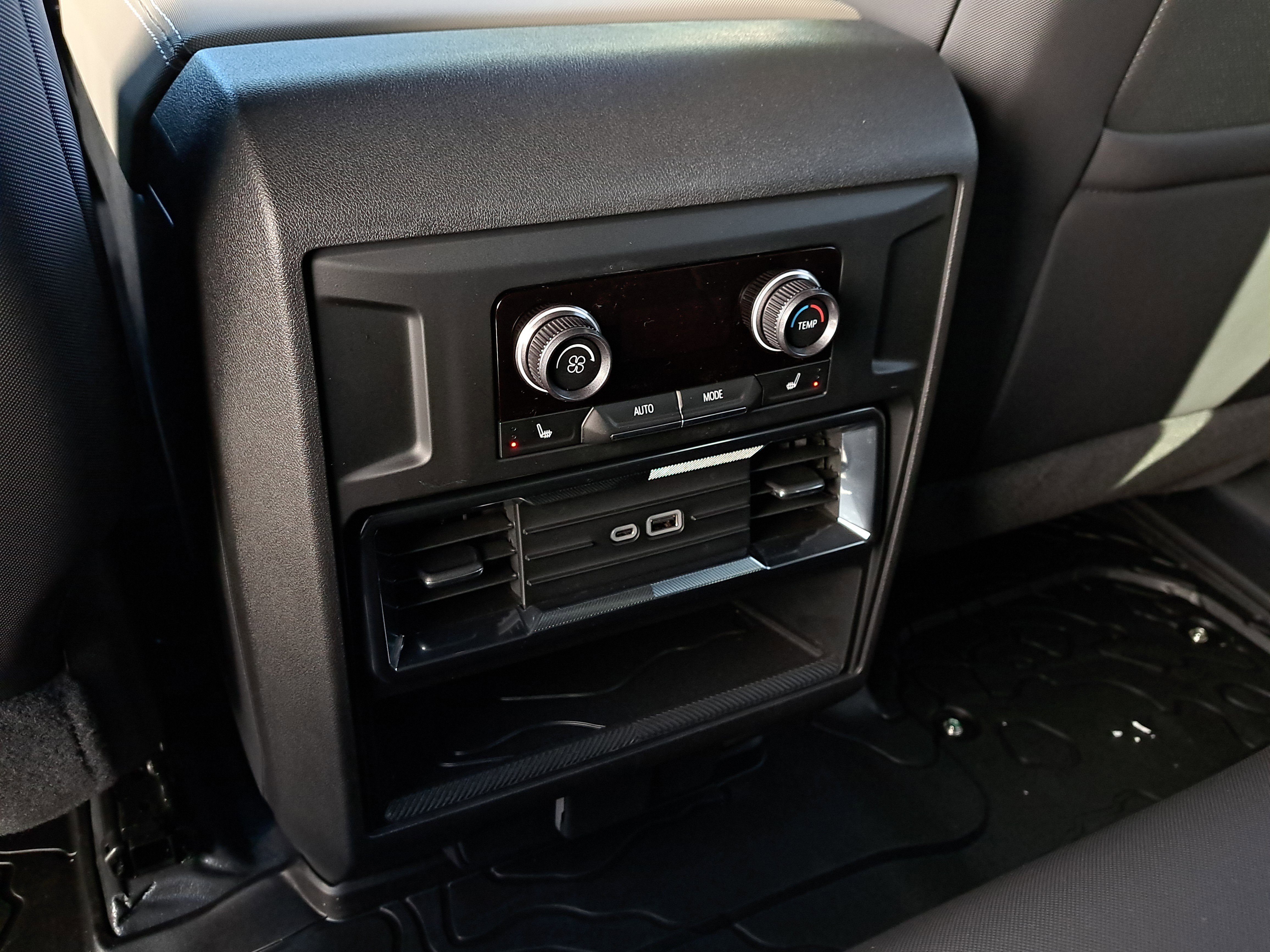 New 2026 GMC Hummer EV SUV image 13