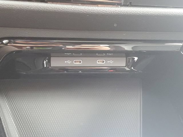 New 2026 Volkswagen GTI SE FWD image 27
