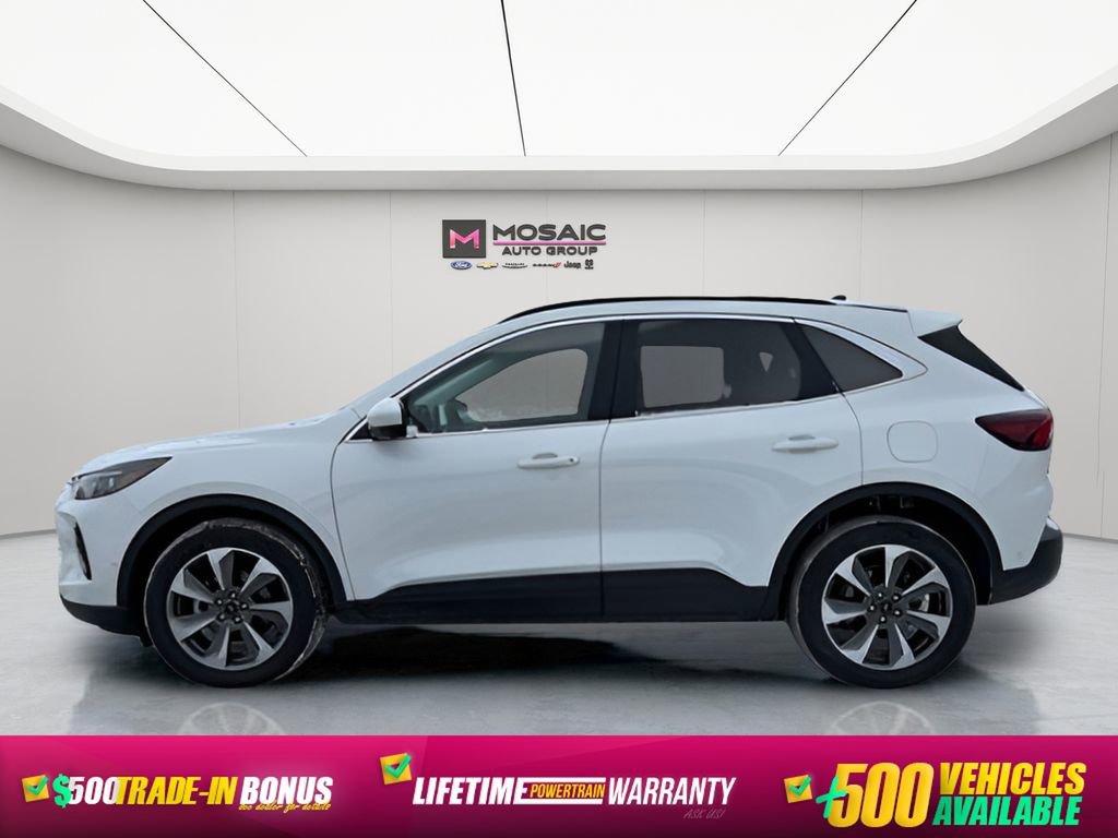 Used 2023 Ford Escape Platinum w/ Premium Technology Package image 6