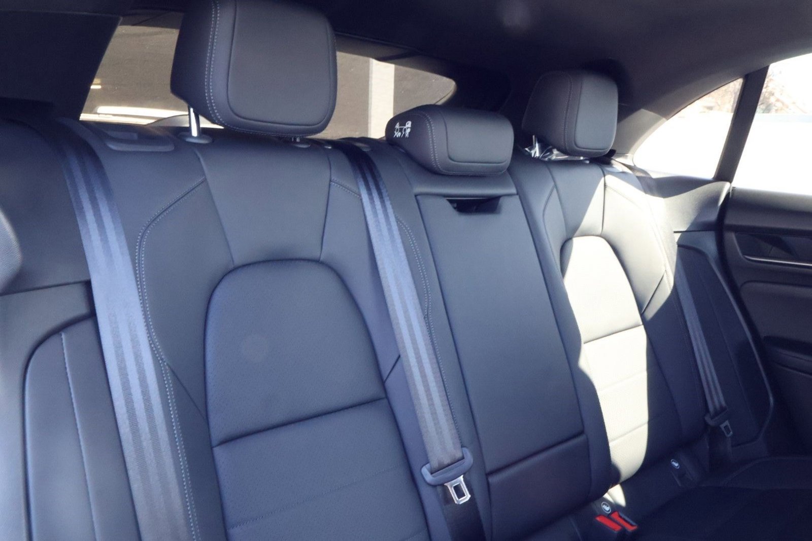 Certified 2024 Porsche Macan 4 Electric image 23