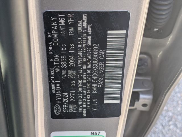 Used 2025 Hyundai Elantra SEL image 38