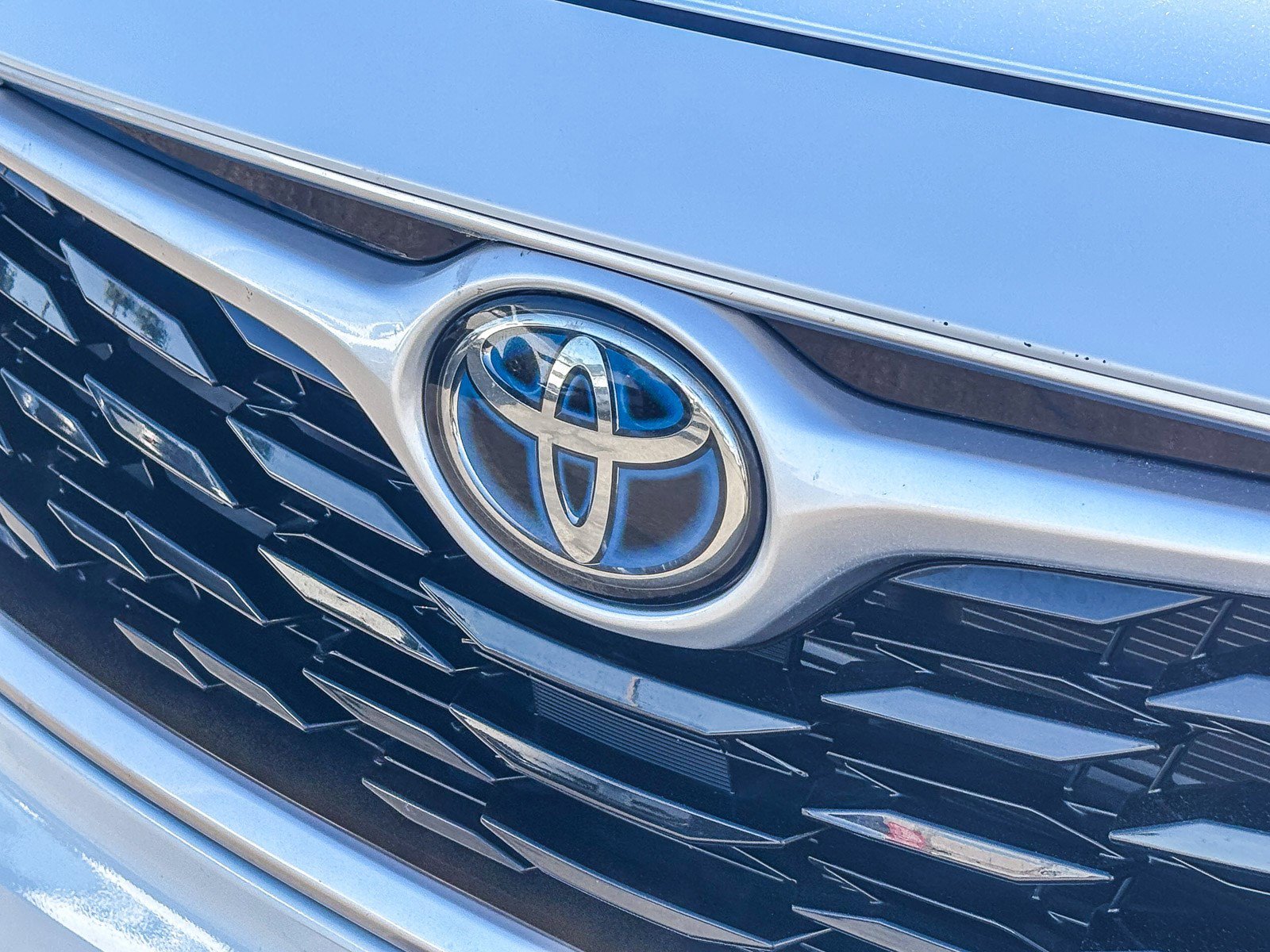 Used 2022 Toyota Highlander Bronze Edition image 10