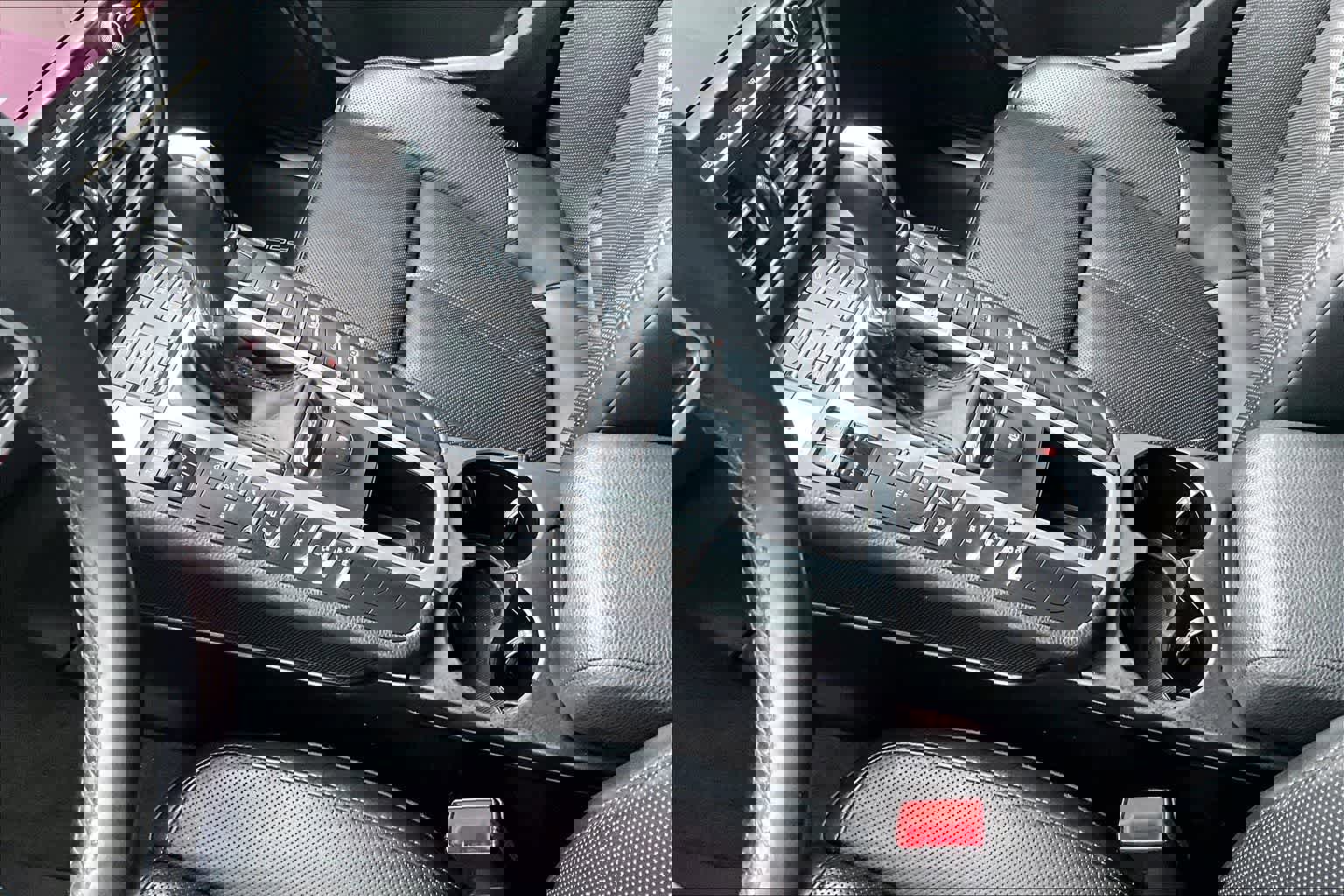 Used 2020 Porsche Macan S image 17