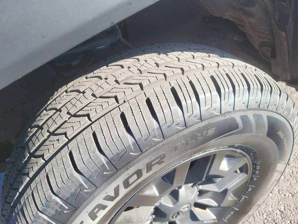 Used 2018 Toyota Tacoma TRD Off-Road image 25