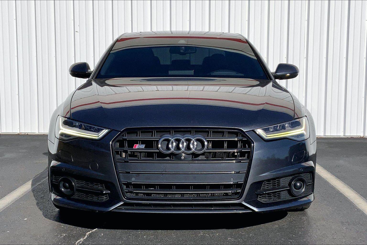 Used 2016 Audi S6 Prestige w/ Prestige Package image 3