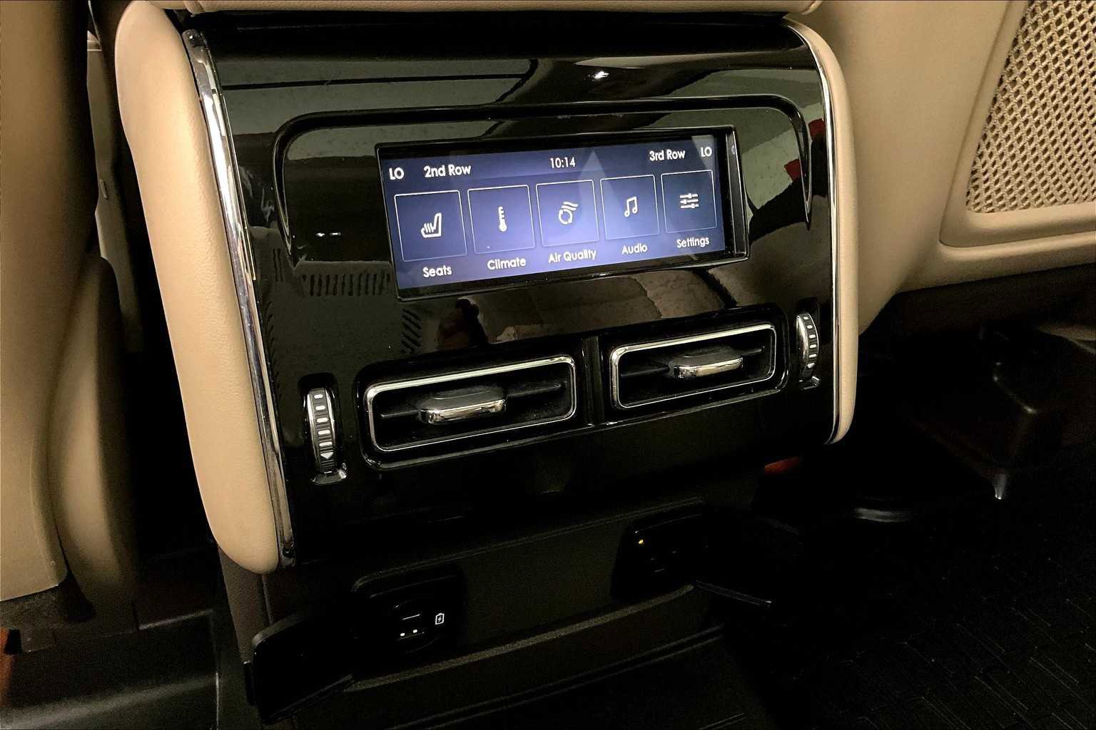 Used 2022 Lincoln Aviator Reserve w/ Elements Package Plus image 30