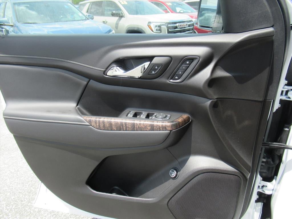 Used 2023 GMC Acadia Denali AWD/4WD image 22