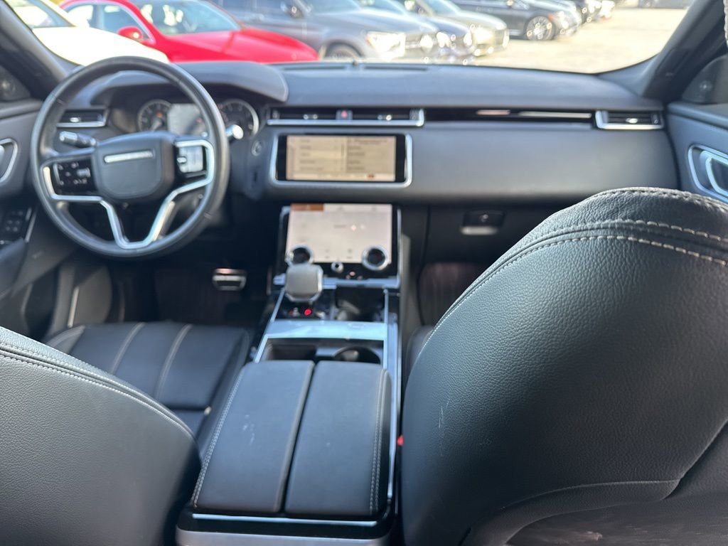 Used 2022 Land Rover Range Rover Velar R-Dynamic S image 7