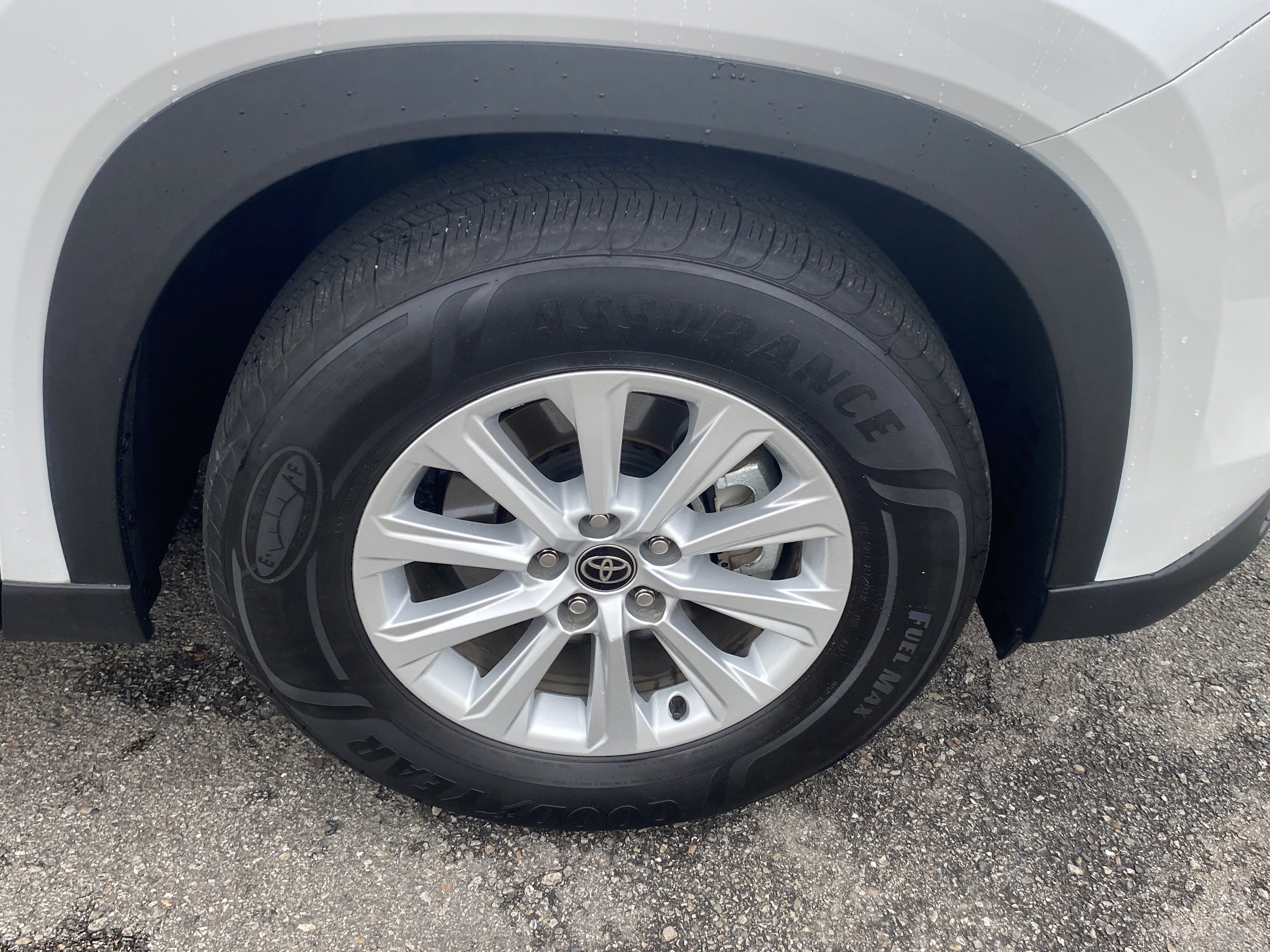 Used 2024 Toyota Grand Highlander XLE image 29