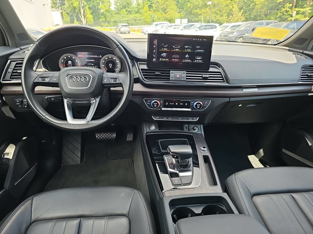 Used 2023 Audi Q5 2.0T Premium Plus w/ Premium Plus Package AWD/4WD image 12