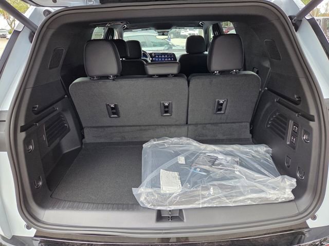 New 2026 Chevrolet Traverse High Country FWD image 22