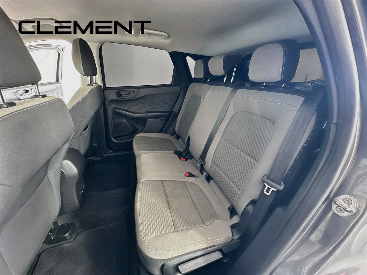 Used 2022 Ford Escape SE FWD image 30