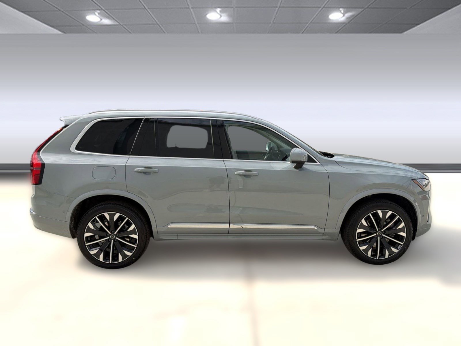 New 2026 Volvo XC90 T8 Plus w/ Protection Package AWD/4WD image 8