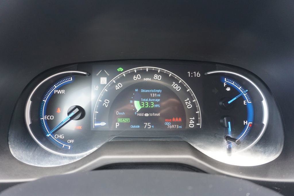 Used 2023 Toyota RAV4 LE AWD/4WD image 5