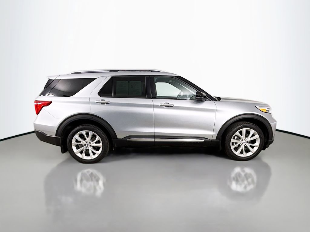 Used 2024 Ford Explorer Platinum w/ Technology Package AWD/4WD image 9