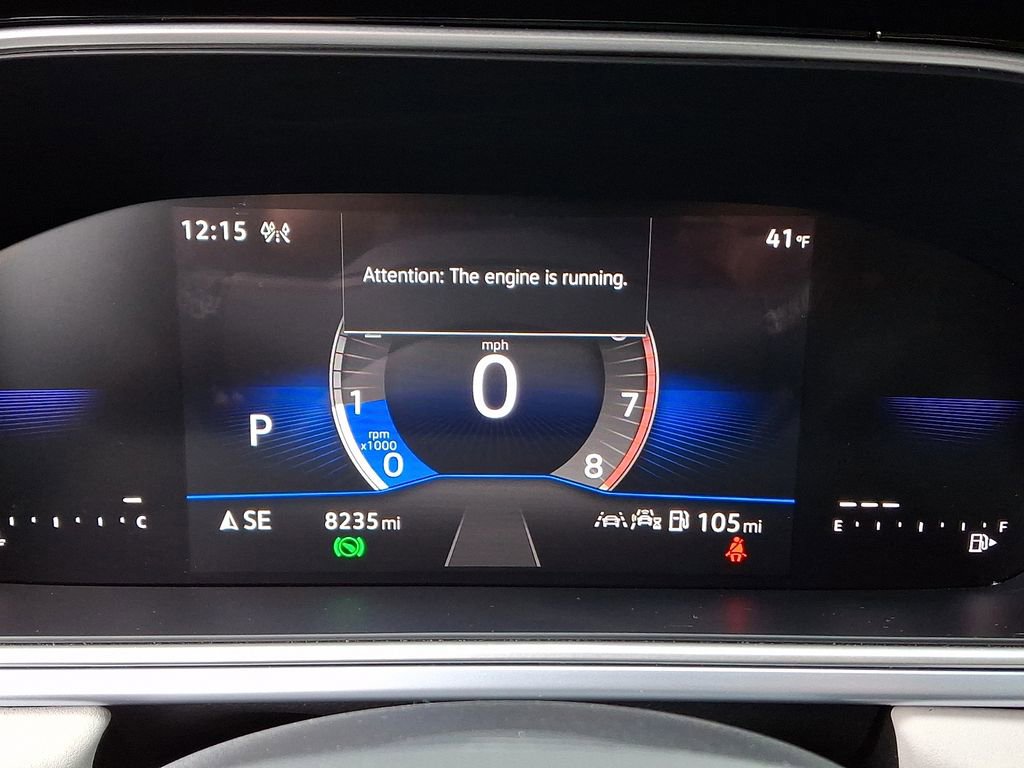Certified 2025 Volkswagen Taos SE w/ Panoramic Sunroof Package AWD/4WD image 23