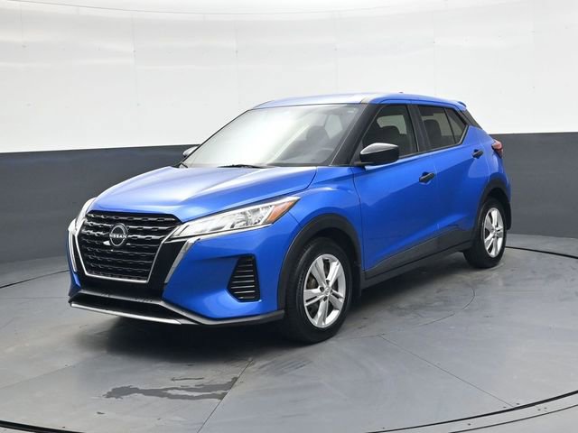Used 2022 Nissan Kicks S image 9