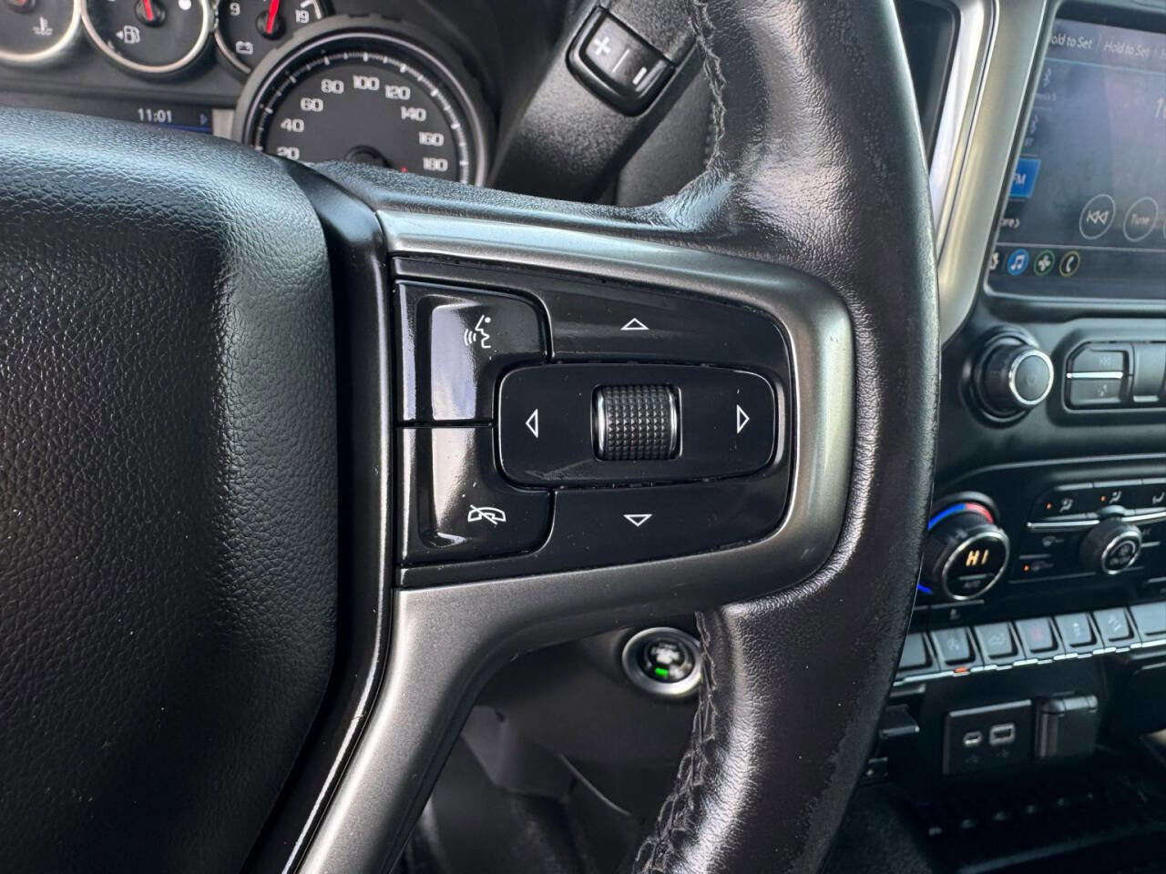 Used 2020 Chevrolet Silverado 1500 LT w/ Convenience Package image 21