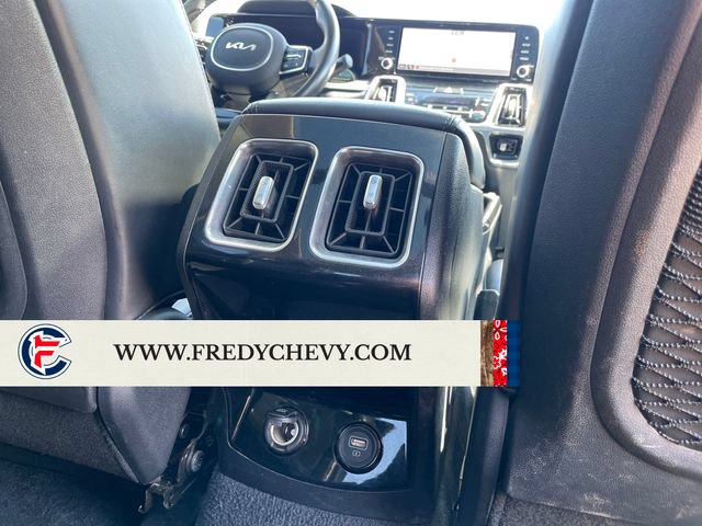 Used 2023 Kia Sorento SX AWD/4WD image 36