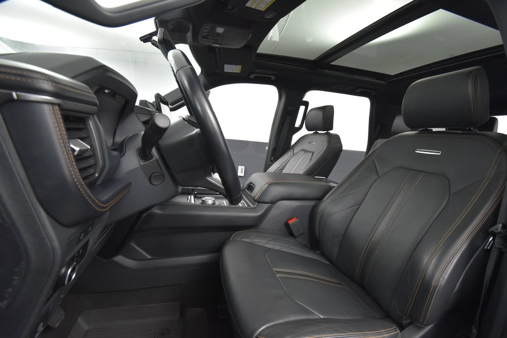 Used 2024 Ford Expedition Platinum AWD/4WD image 23