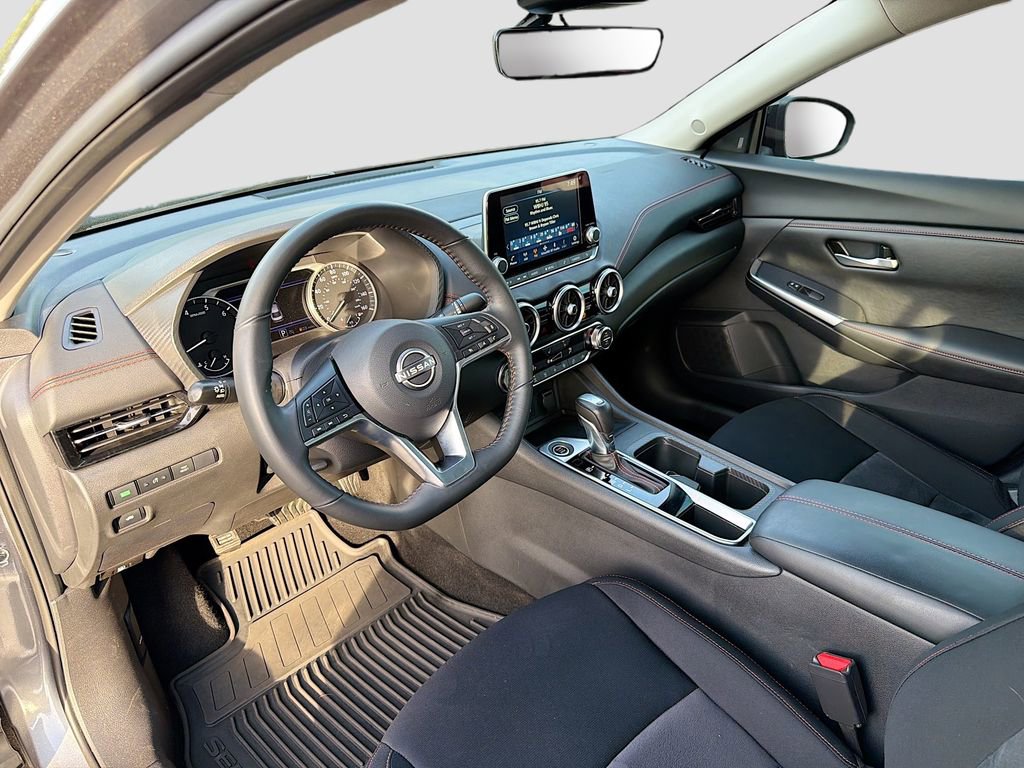 Used 2024 Nissan Sentra SR w/ Trunk Package image 9