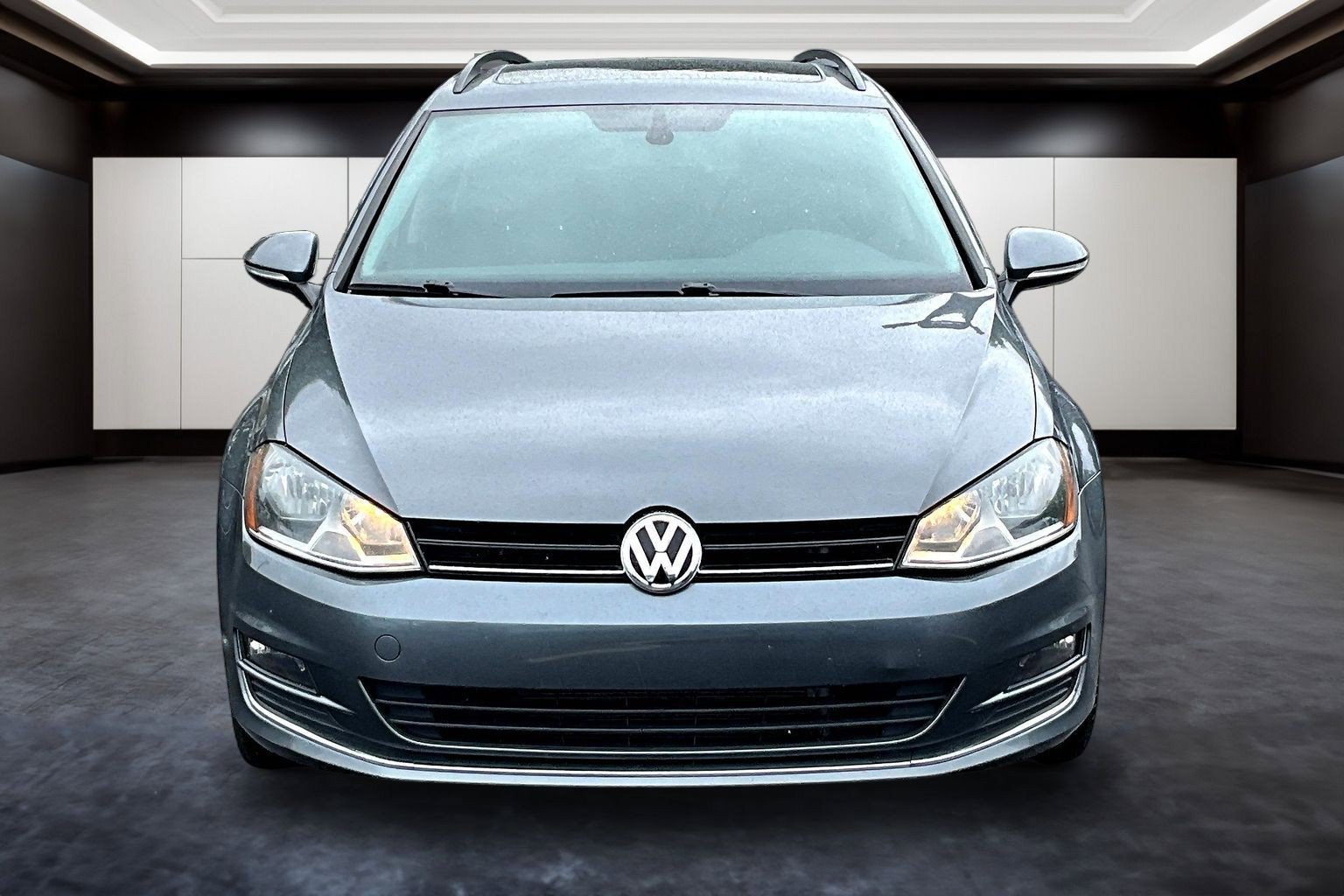 Used 2016 Volkswagen Golf SportWagen FWD image 2