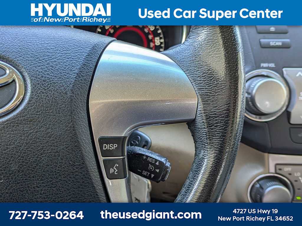Used 2011 Toyota Highlander SE w/ Tow Pkg FWD image 36