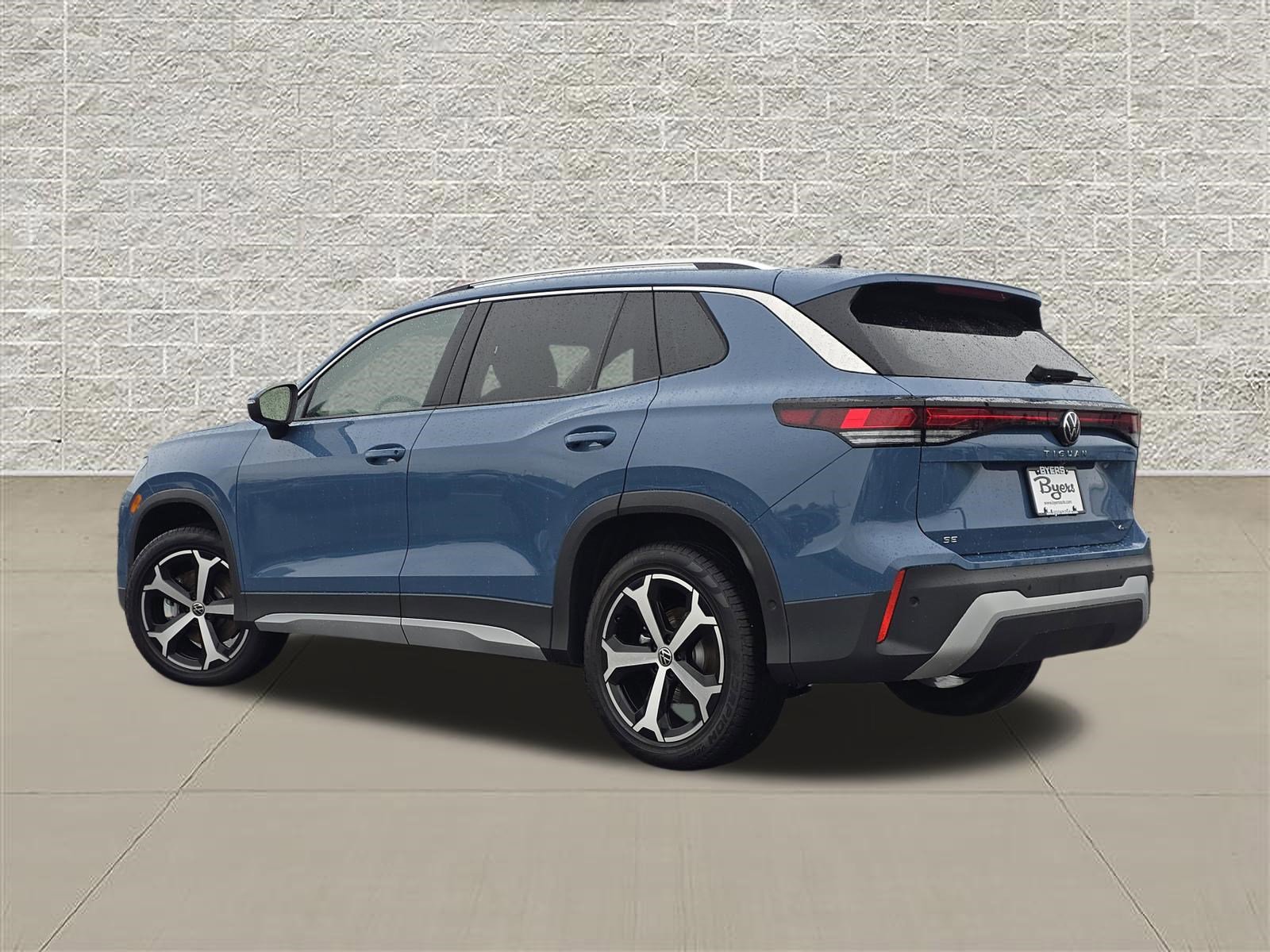 New 2026 Volkswagen Tiguan SE AWD/4WD image 5