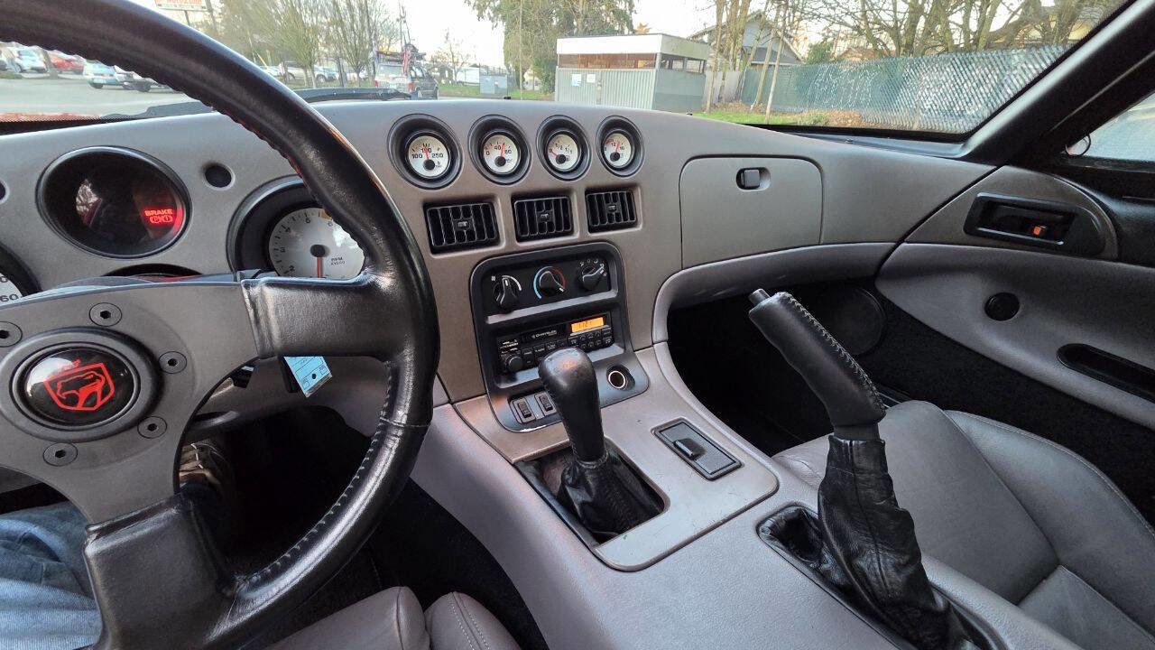 Used 1994 Dodge Viper RT/10 image 11