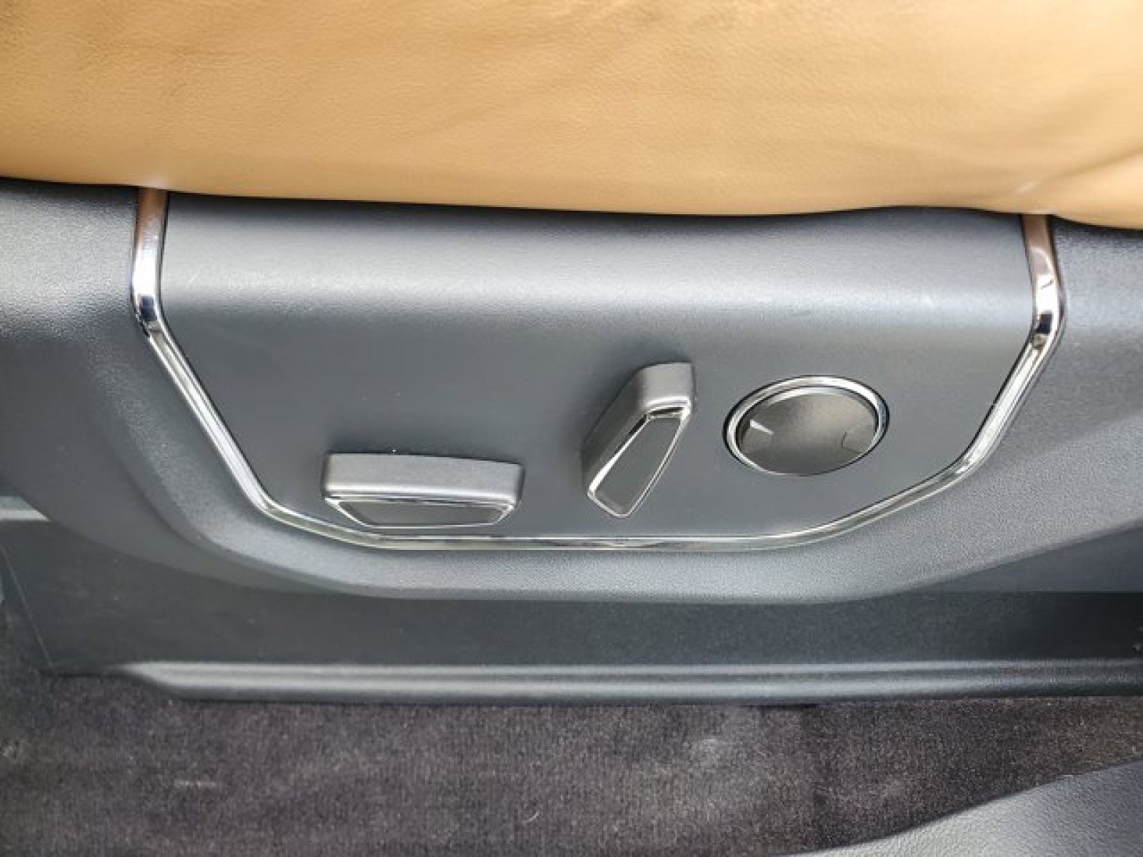 Certified 2022 Ford Expedition Max Platinum RWD image 13