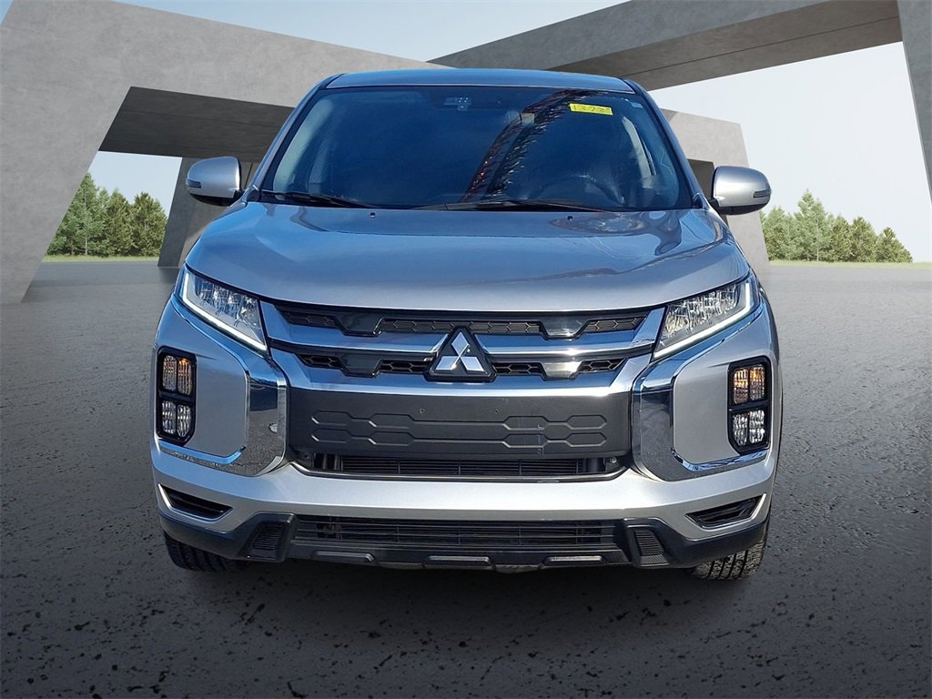 Used 2024 Mitsubishi Outlander Sport SE image 2